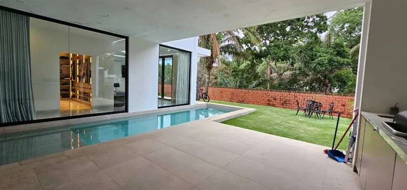 Casa amoblada en venta en el Urubó, condominio Villa Real: foto 6 de 25