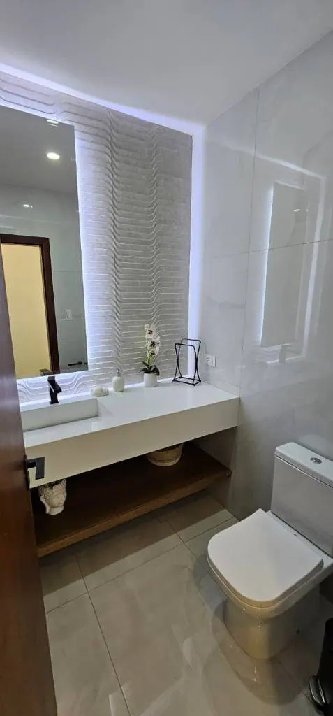 Casa amoblada en venta en el Urubó, condominio Villa Real: foto 21 de 25