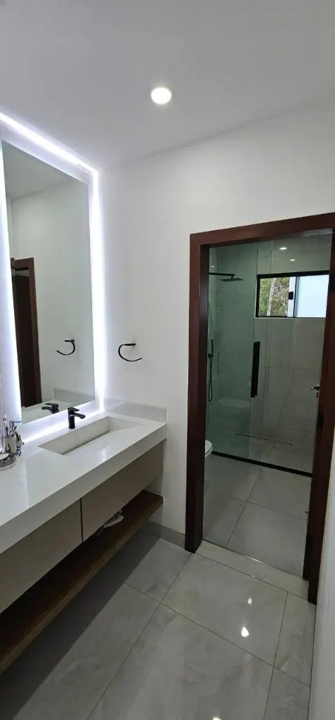 Casa amoblada en venta en el Urubó, condominio Villa Real: foto 24 de 25