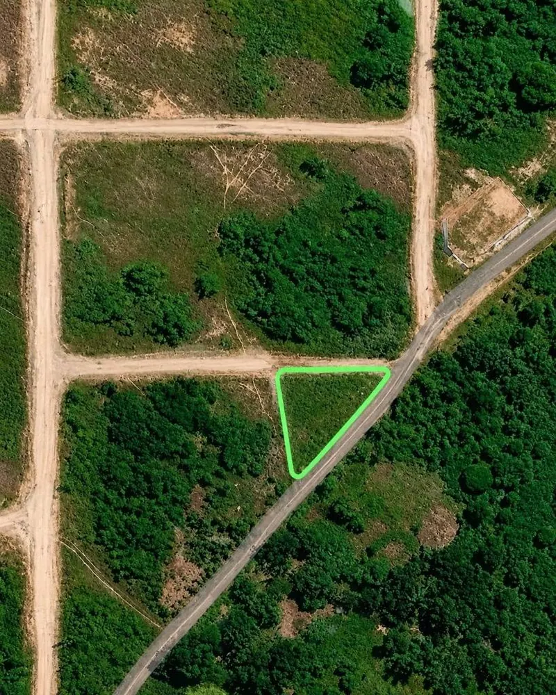 Terreno en esquina en venta en el Urubó, 470,14 m²: foto 1 de 2