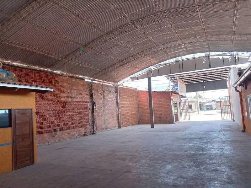 Local comercial en venta en la Zona Este, sobre la av. Cumavi: foto 4 de 21