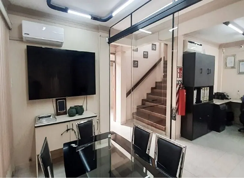 Warehouse, showroom and offices for sale on Av. Roca Coronado: foto 5 de 33
