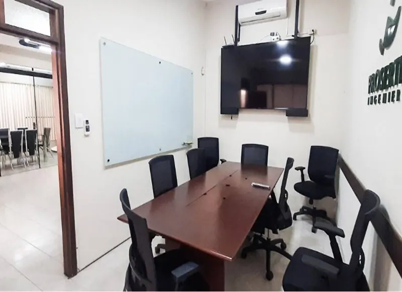 Warehouse, showroom and offices for sale on Av. Roca Coronado: foto 6 de 33