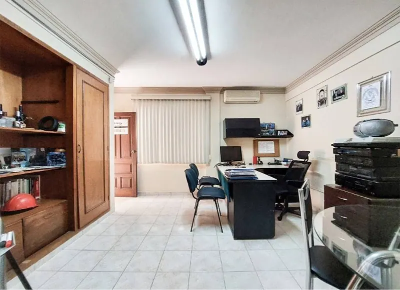Warehouse, showroom and offices for sale on Av. Roca Coronado: foto 10 de 33