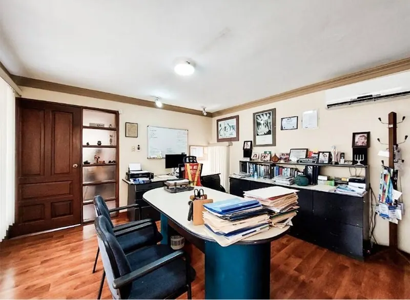 Warehouse, showroom and offices for sale on Av. Roca Coronado: foto 11 de 33