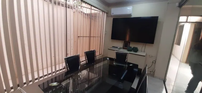 Warehouse, showroom and offices for sale on Av. Roca Coronado: foto 31 de 33