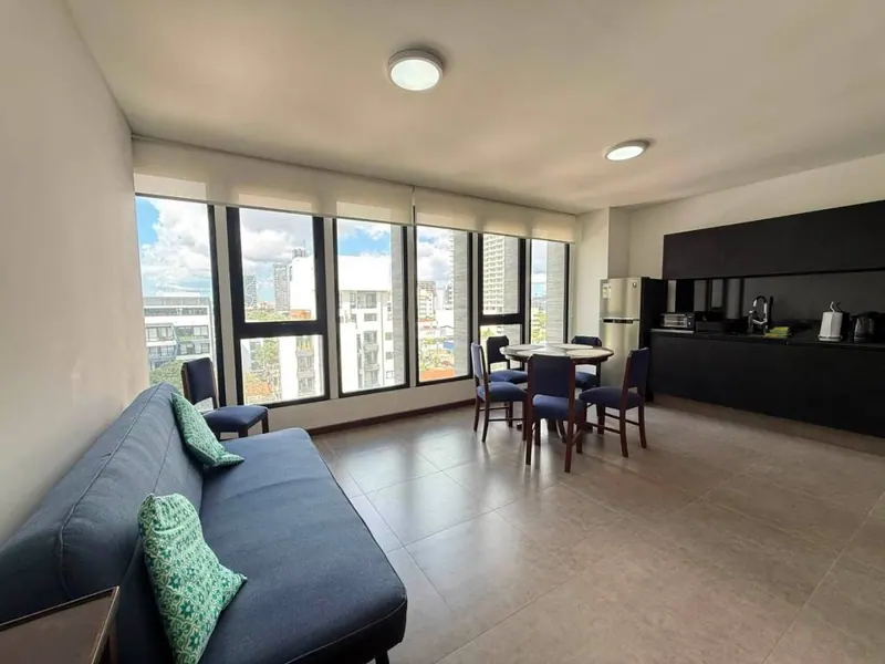 Furnished 1-bedroom apartment for rent in Equipetrol: foto 3 de 5