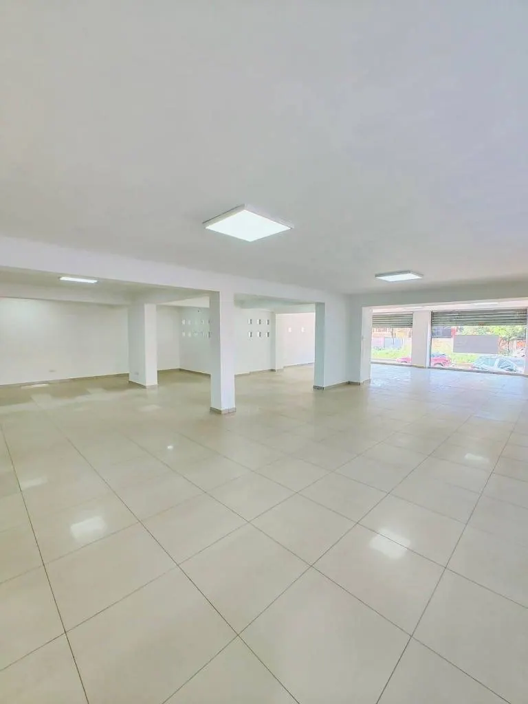 300 m² commercial space for rent in the North Zone: foto 5 de 12