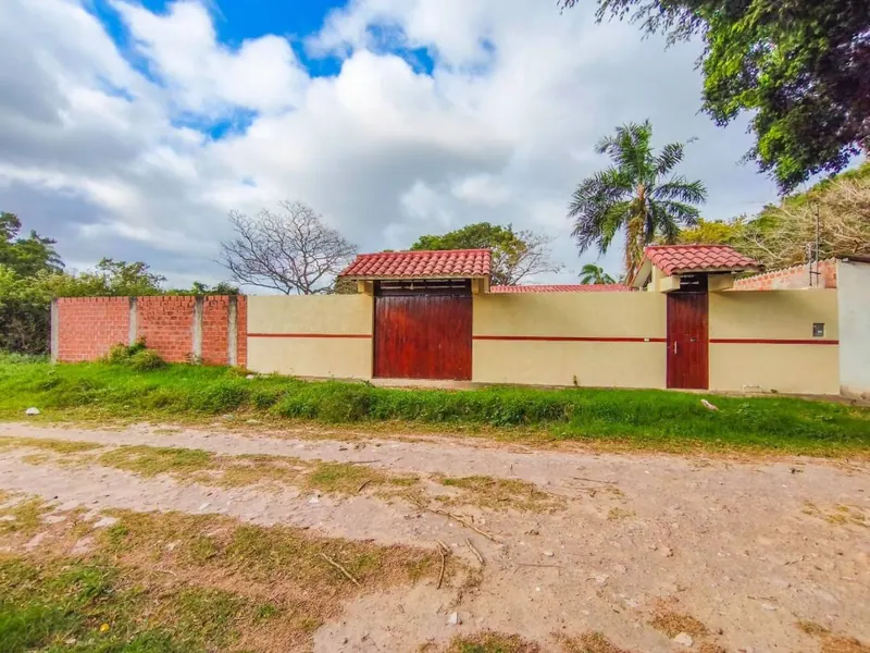 3-bedroom house for sale in Warnes, 720 m² lot: foto 1 de 10