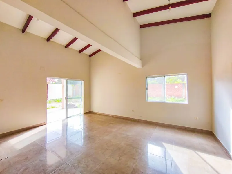 3-bedroom house for sale in Warnes, 720 m² lot: foto 5 de 10