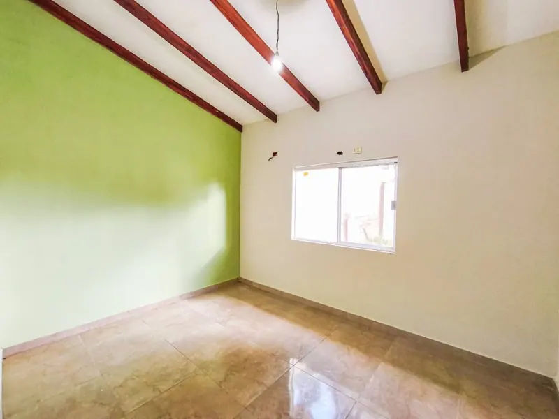 3-bedroom house for sale in Warnes, 720 m² lot: foto 8 de 10