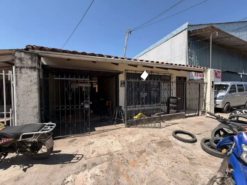House for sale in downtown Montero, 3 bedrooms: foto 3 de 5