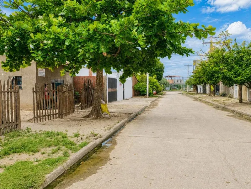 Casa en venta en el Plan 3000, urbanización Guapurú I: foto 4 de 6