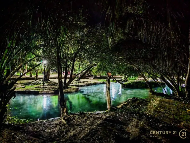 Terreno de 13 hectáreas en venta en Aguas Calientes: foto 8 de 12