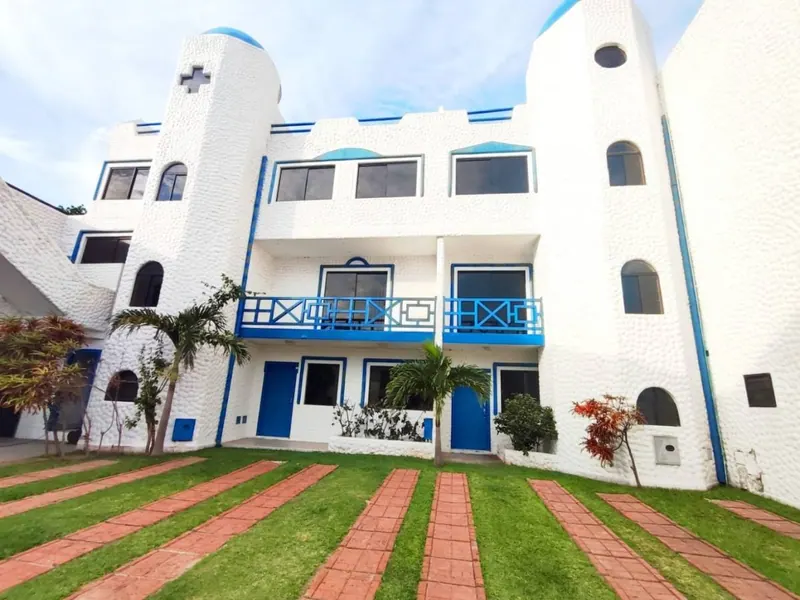 Casa de 2 plantas en venta en el condominio Mykonos, Zona Oeste: foto 1 de 10