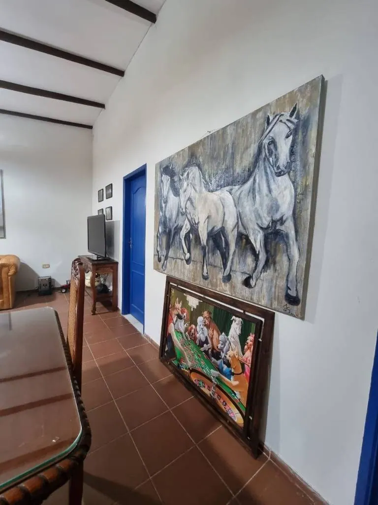 Country property for sale in Warnes, with pool and sports courts: foto 14 de 24