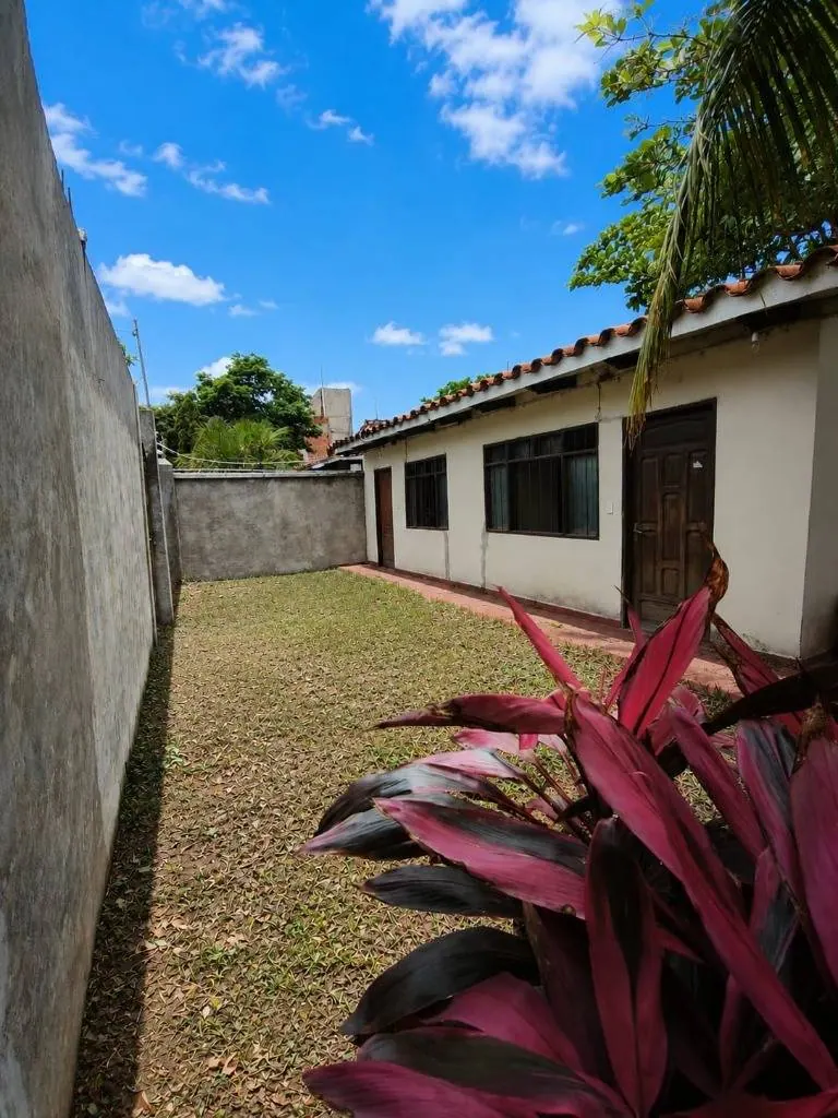 House for rent in the South Zone, 2,500 m² with sports court: foto 3 de 5
