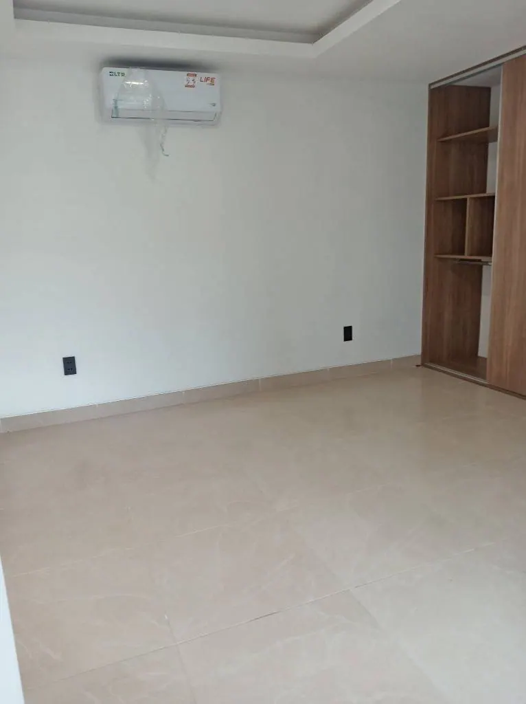 Departamento de 2 dormitorios en alquiler en Equipetrol: foto 9 de 17
