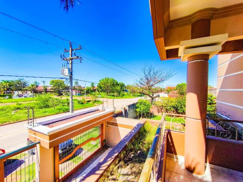 Casa de 6 dormitorios en venta en la Zona Sur, av. Pedro Casal: foto 5 de 13