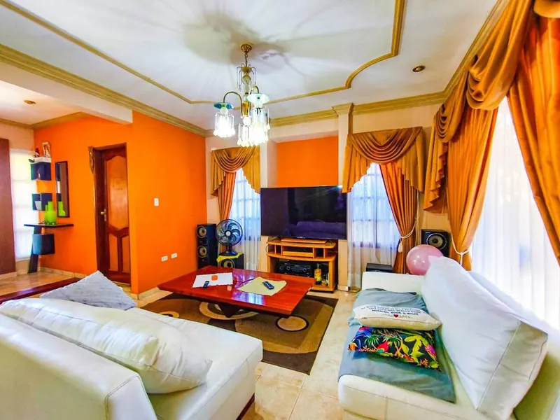 Casa de 6 dormitorios en venta en la Zona Sur, av. Pedro Casal: foto 6 de 13