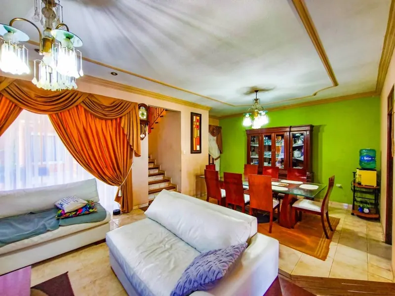 Casa de 6 dormitorios en venta en la Zona Sur, av. Pedro Casal: foto 8 de 13