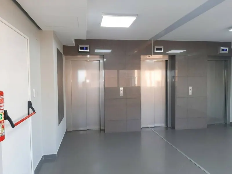 Office for rent in the North Zone, Oficentro building
