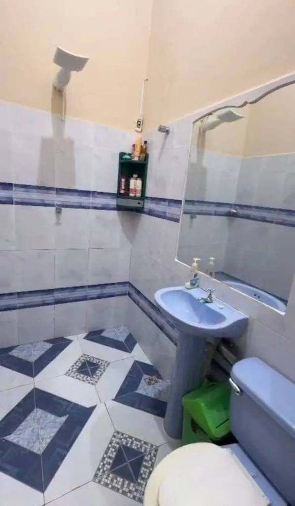 5-bedroom house for sale in Pailón, 360 m² lot: foto 4 de 5