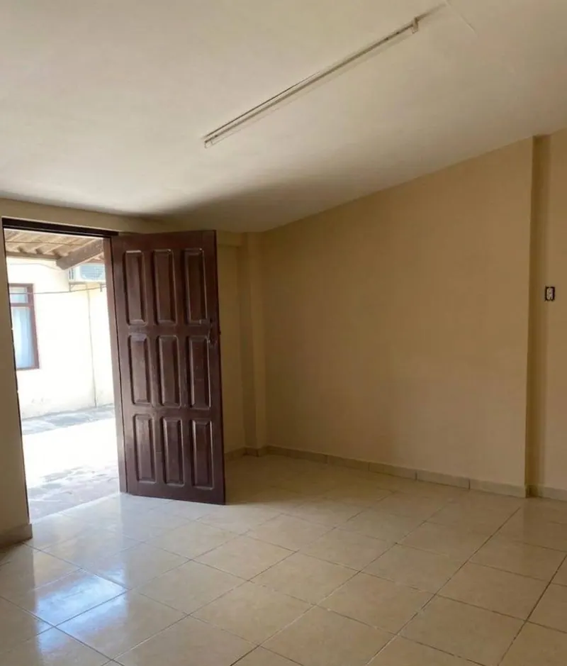 Casa comercial con 12 dormitorios en venta en la Zona Este: foto 8 de 13