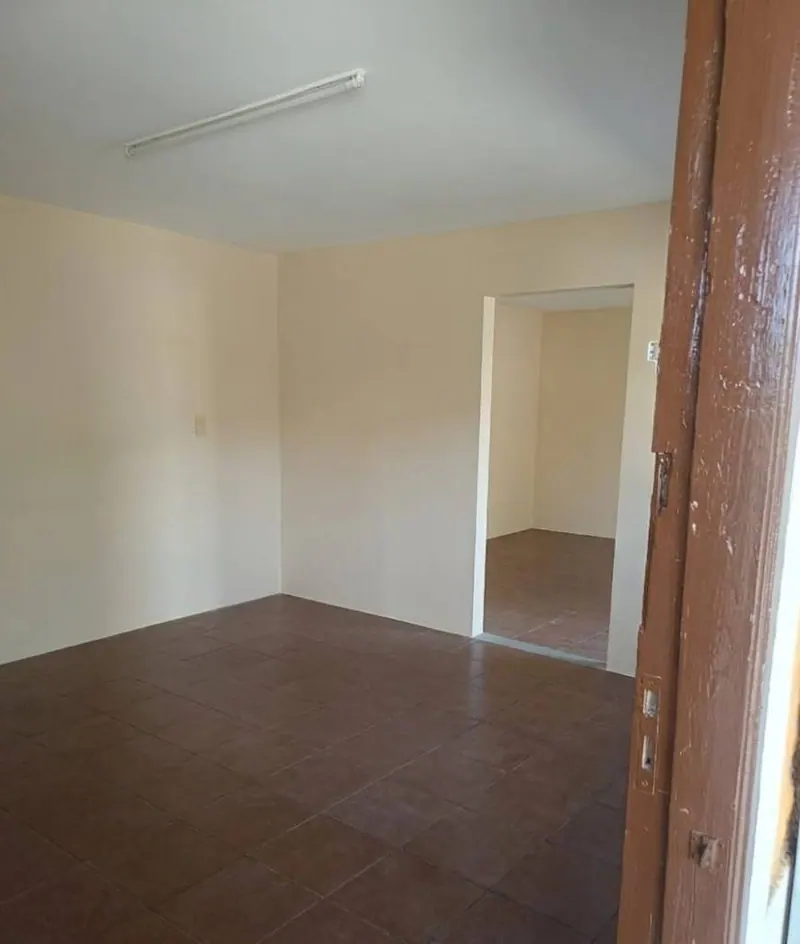 Casa comercial con 12 dormitorios en venta en la Zona Este: foto 9 de 13