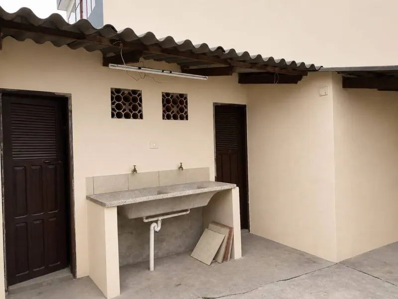 Casa comercial con 12 dormitorios en venta en la Zona Este: foto 13 de 13