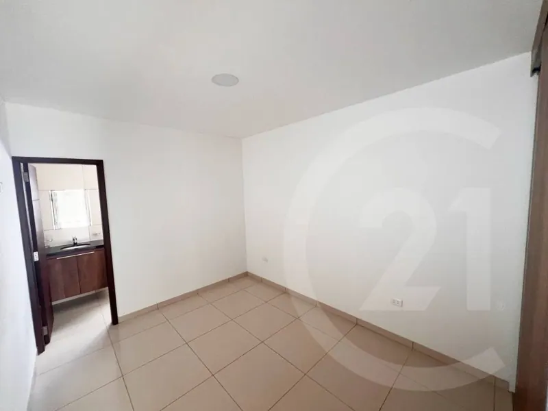 Casa de 3 dormitorios en venta en el condominio Silvana IV: foto 4 de 8