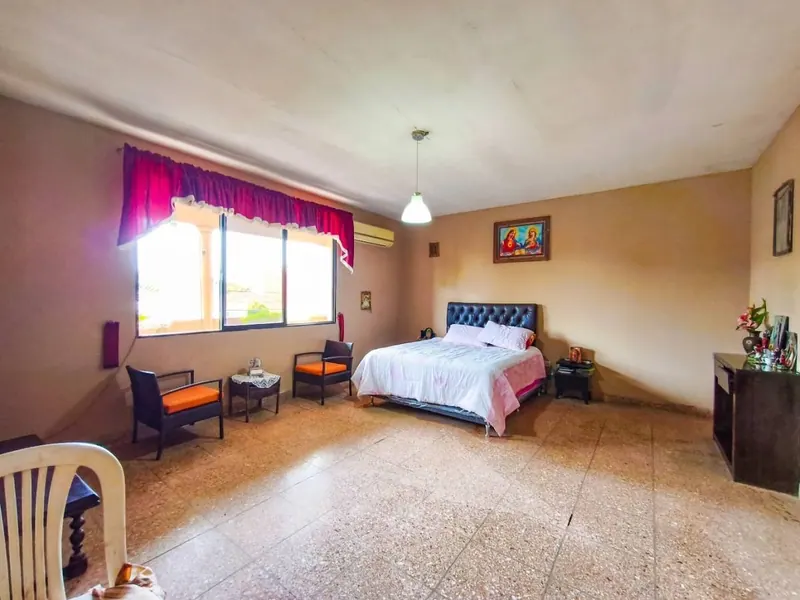 4-bedroom house for sale in the Guaracachi neighborhood: foto 14 de 19