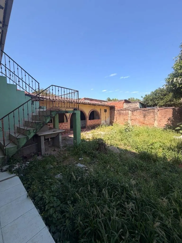 Casa de 5 dormitorios en venta en la Zona Este: foto 2 de 22