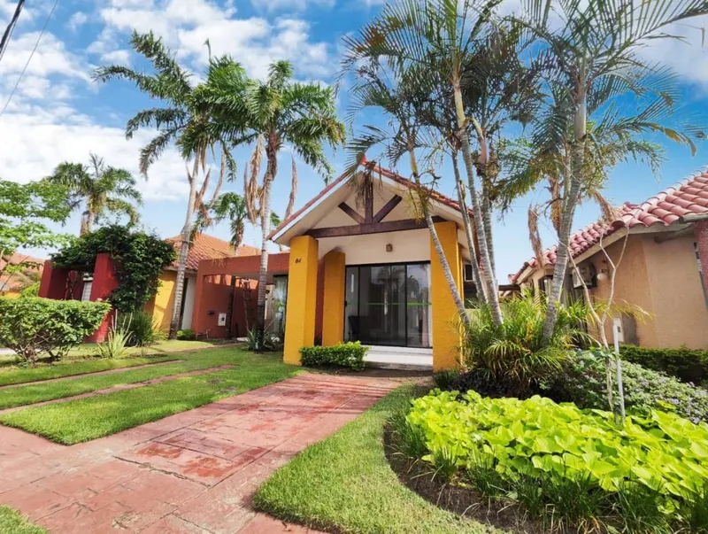 Casa en venta en la Zona Norte, condominio Monet: foto 1 de 12