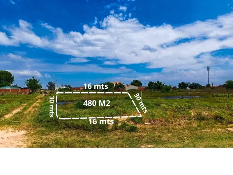 Terreno en esquina en venta en La Guardia, doble vía km 9: foto 3 de 5