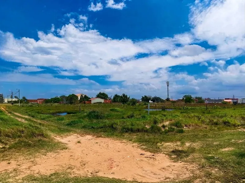 Terreno en esquina en venta en La Guardia, doble vía km 9: foto 1 de 5