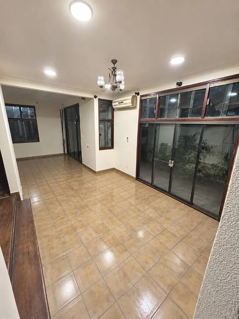Commercial house for sale on Avenida Brasil, East Zone: foto 2 de 20