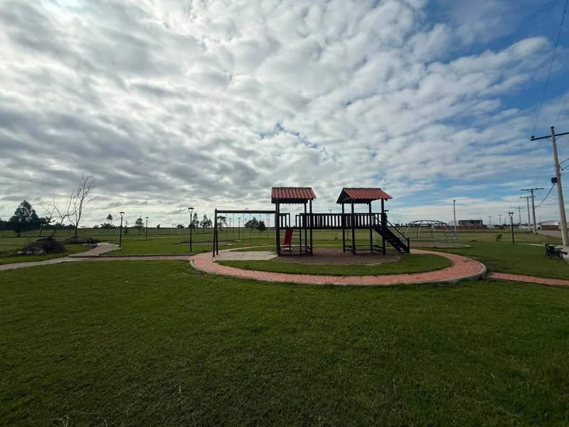 398.39 m² lot for sale in the East Zone: foto 2 de 3