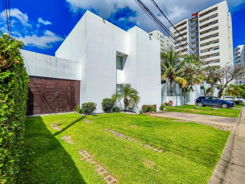 4-bedroom house for sale in the Villa del Carmen gated community: foto 2 de 22