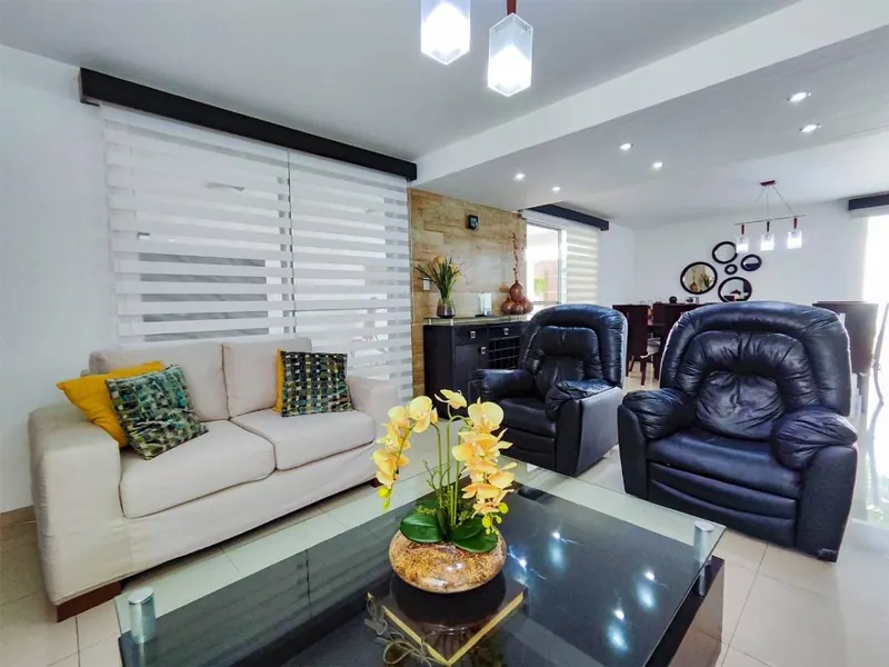 4-bedroom house for sale in the Villa del Carmen gated community: foto 11 de 22