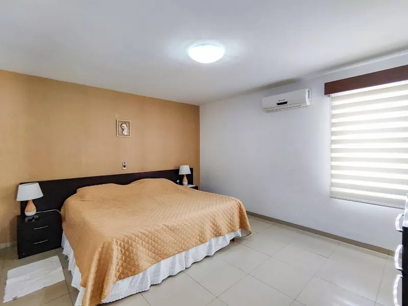 4-bedroom house for sale in the Villa del Carmen gated community: foto 17 de 22