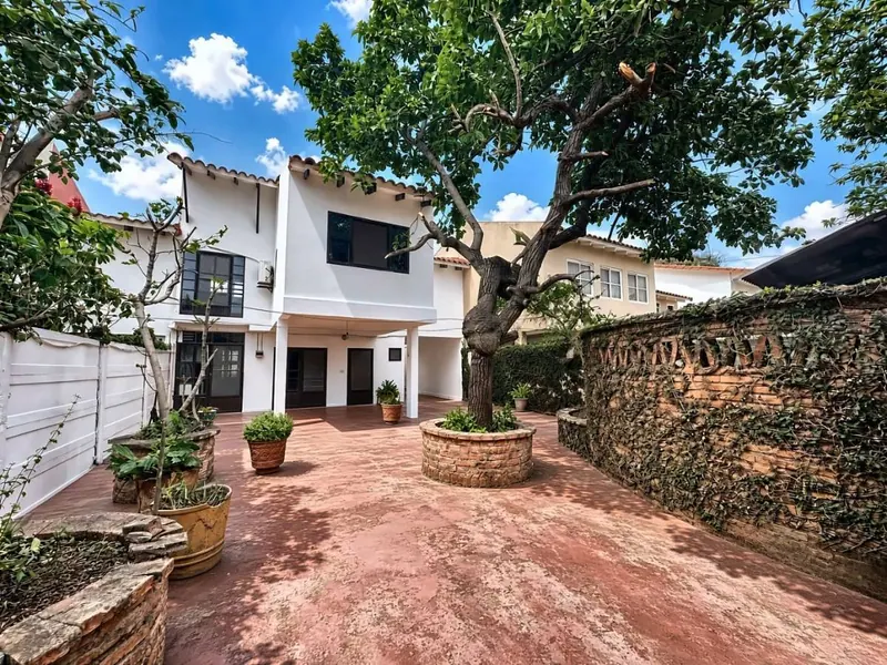 Casa en venta en la Urbanización Jorori, Av. Banzer y 5to anillo: foto 9 de 9