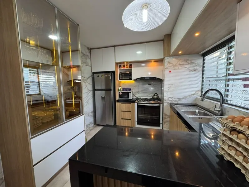6-bedroom house for sale in the La Fontana Riviera 1 gated community: foto 15 de 36