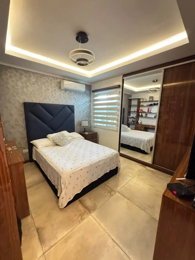 6-bedroom house for sale in the La Fontana Riviera 1 gated community: foto 28 de 36