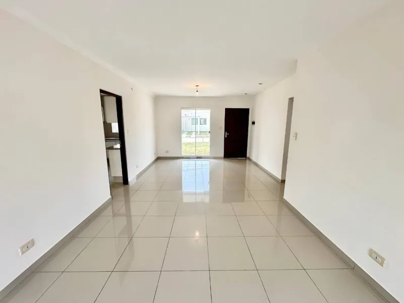 Brand-new house for sale in the Sevilla El Bosque gated community: foto 4 de 17