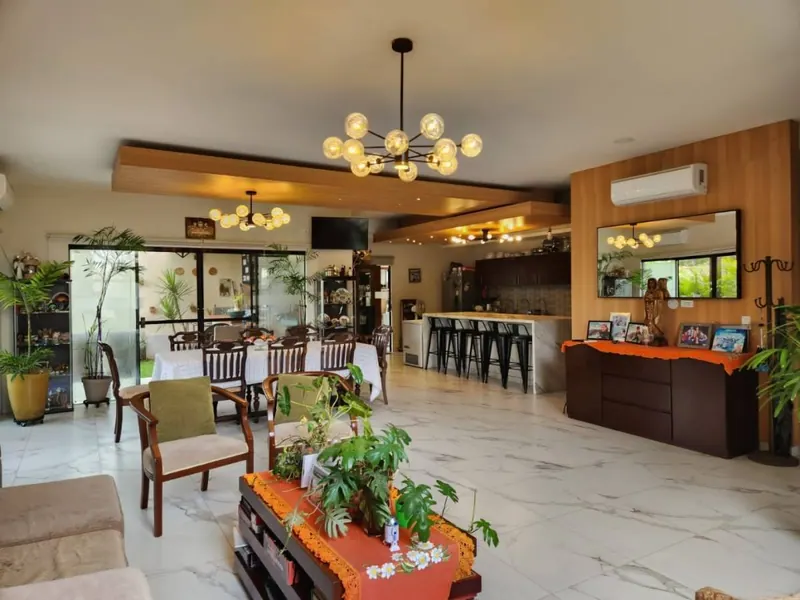 Corner house for sale in the Parques III gated community, Urubó: foto 6 de 25
