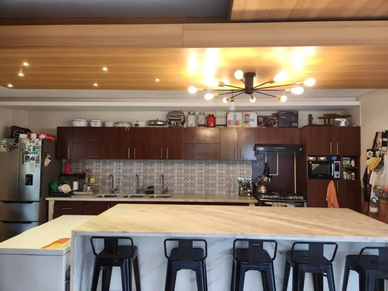 Corner house for sale in the Parques III gated community, Urubó: foto 10 de 25
