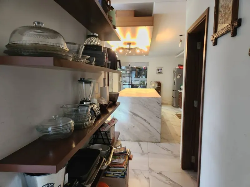 Corner house for sale in the Parques III gated community, Urubó: foto 13 de 25