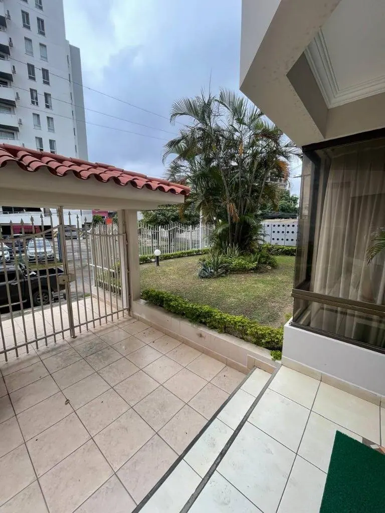 Departamento de 3 dormitorios en venta en Equipetrol, 185,78 m²: foto 6 de 45
