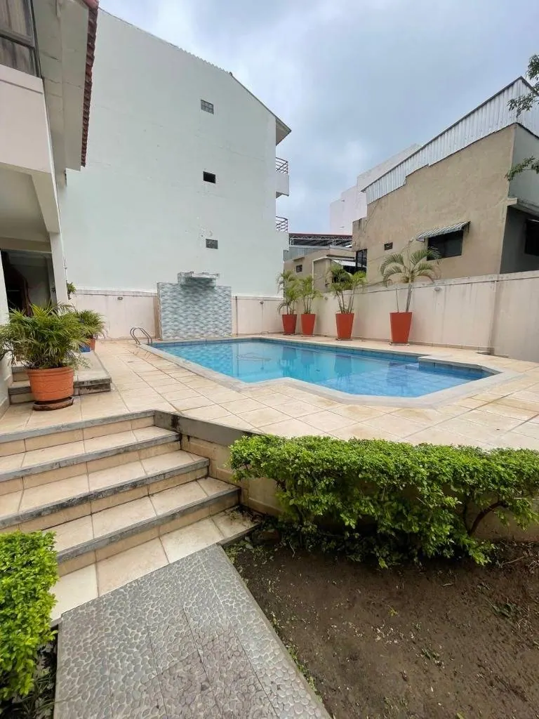 Departamento de 3 dormitorios en venta en Equipetrol, 185,78 m²: foto 16 de 45